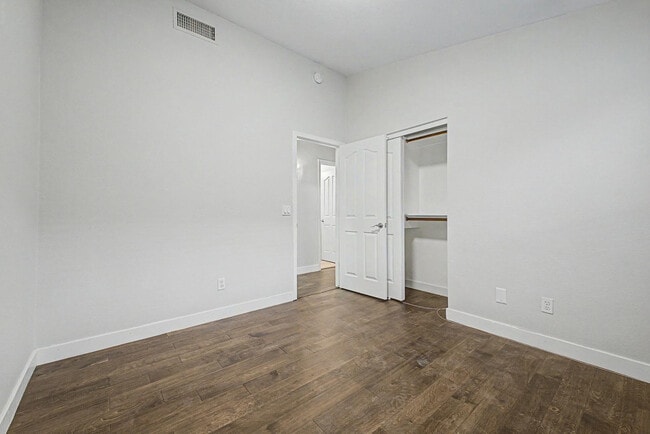 Building Photo - 4309 E Abraham Ln