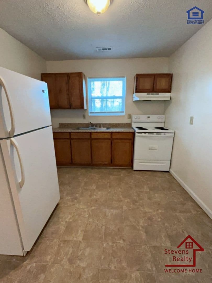 Building Photo - 106 Dogwood Pointe Dr