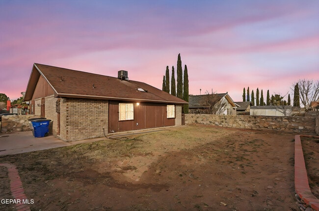 Building Photo - 12528 Martin Bauman Dr