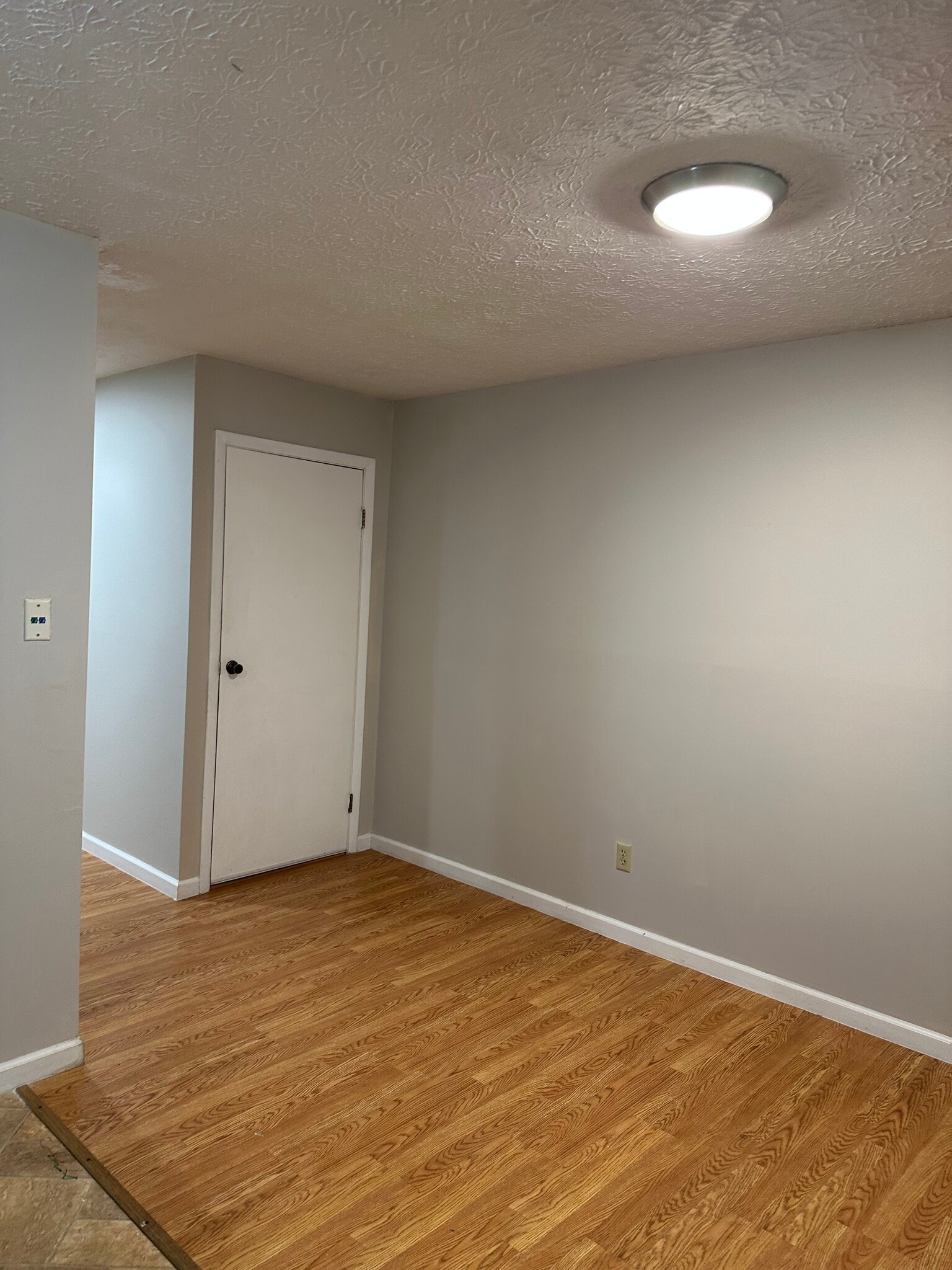 Building Photo - 2536 Sandbury Blvd