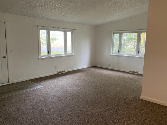 Main livingroom - 3610 Wilkinson Ln