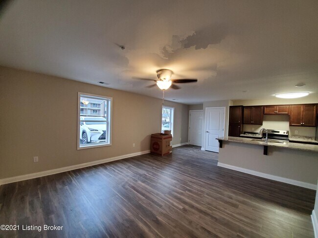 Building Photo - 3500 College Dr