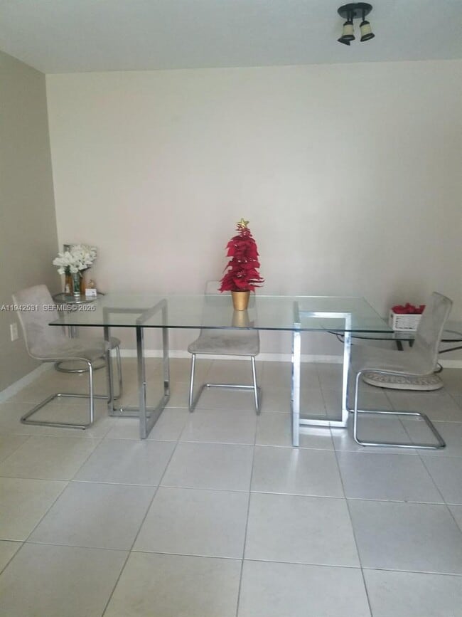 Building Photo - 7403 SW 152nd Ave