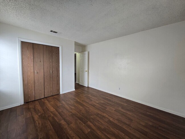 Building Photo - 1309 Quail Cir