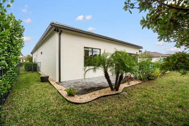 Building Photo - 8324 Pedigree Cir