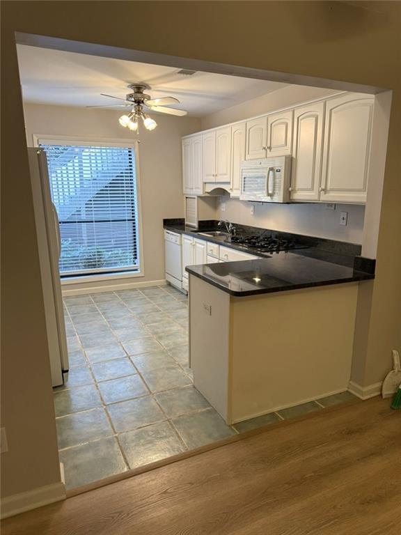 Building Photo - 1510 Wynnes Ridge Cir SE