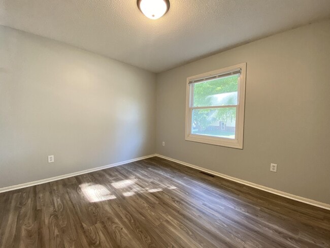 Building Photo - 4523 21st Ave NW