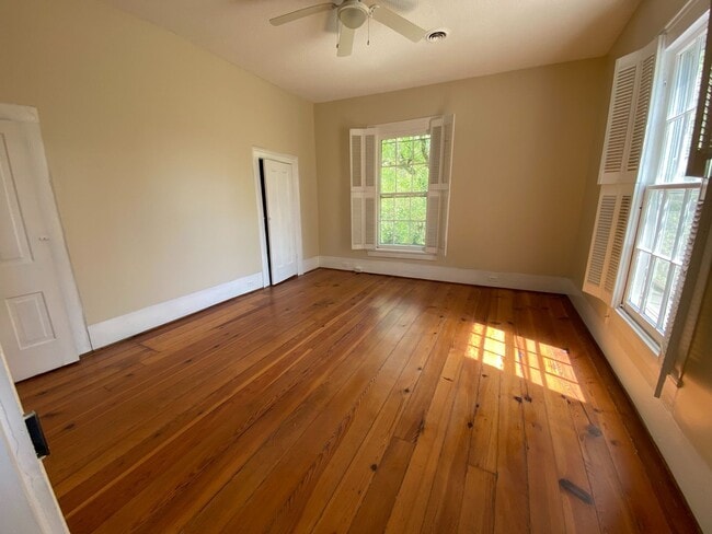 Building Photo - Lawn Care Included!!