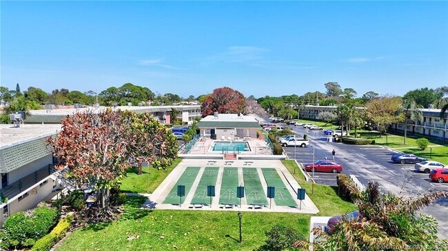 Building Photo - 1900 S Kanner Hwy