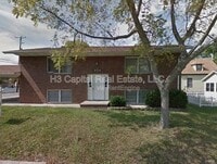 Building Photo - 806 Olive St