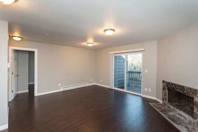 Building Photo - 12225 SW Longhorn Ln