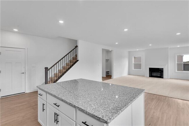 Building Photo - 315 William Dr
