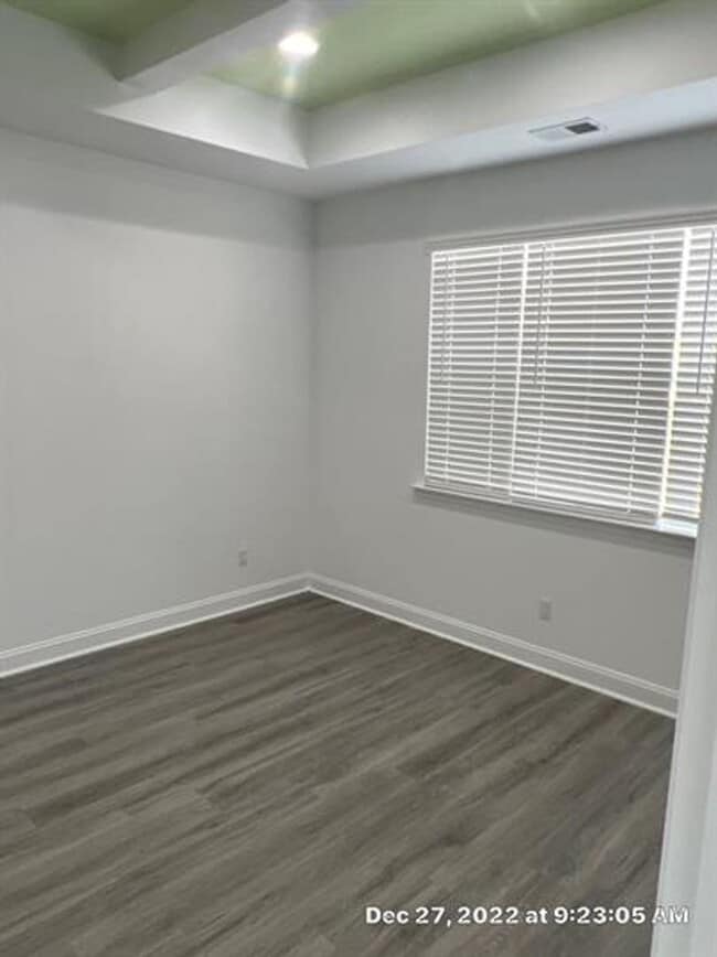 Building Photo - 1696 Shoreside Dr