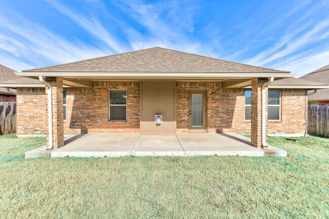 Building Photo - 308 Stoneridge Dr