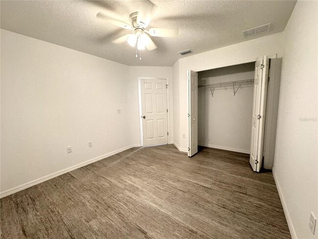 Building Photo - 1127 E Bucknell Ave