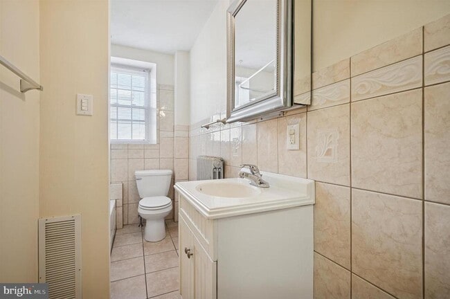 Building Photo - 3505 Bowman St