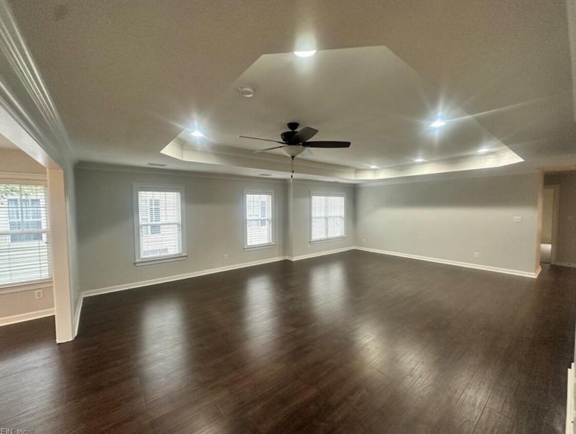 Building Photo - 5565 Frog Pond Ln