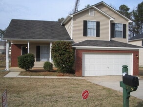 Building Photo - 3-bedroom, 2.5-bathroom Lithonia!