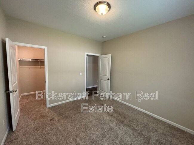 Building Photo - 159 Gregory Pl