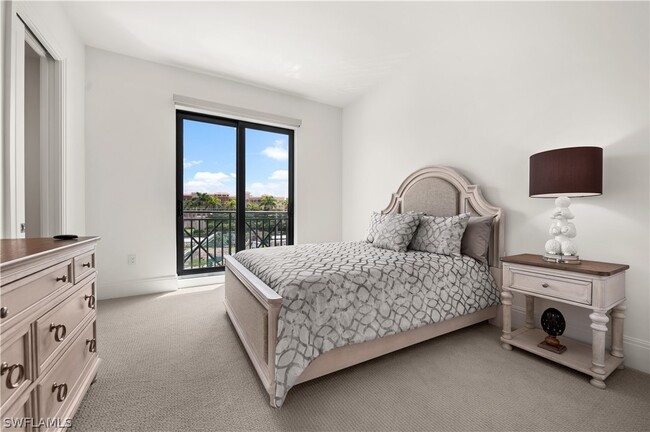 Building Photo - 1130 3rd Ave S