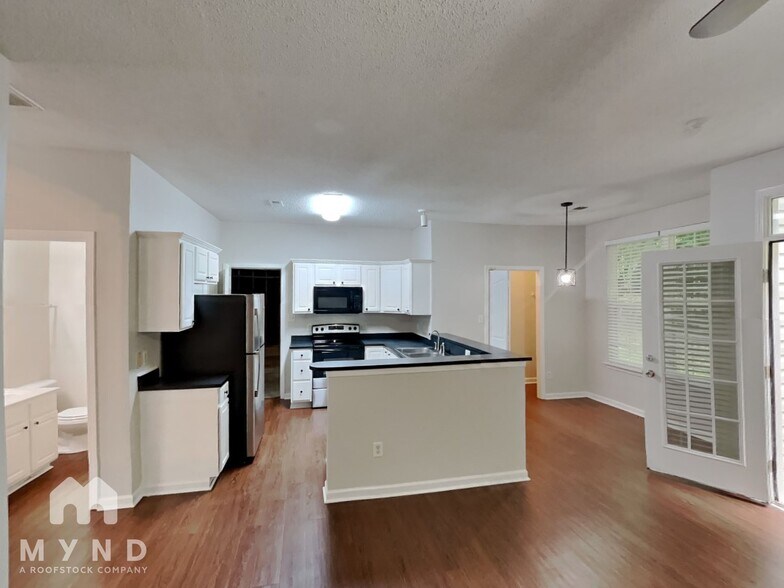 Building Photo - 6027 Briggs Dr