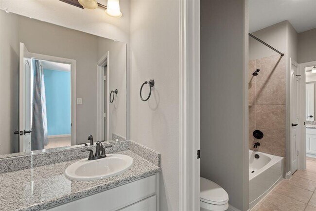 Building Photo - 16916 W Caramel Apple Trail