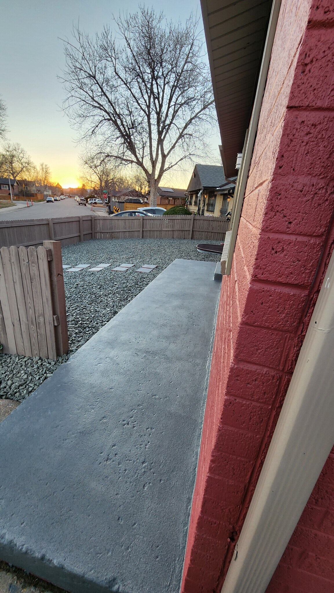 Building Photo - 14775 Robins Dr