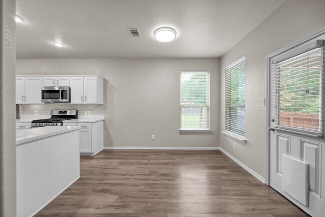 Building Photo - 9575 E Woodmark