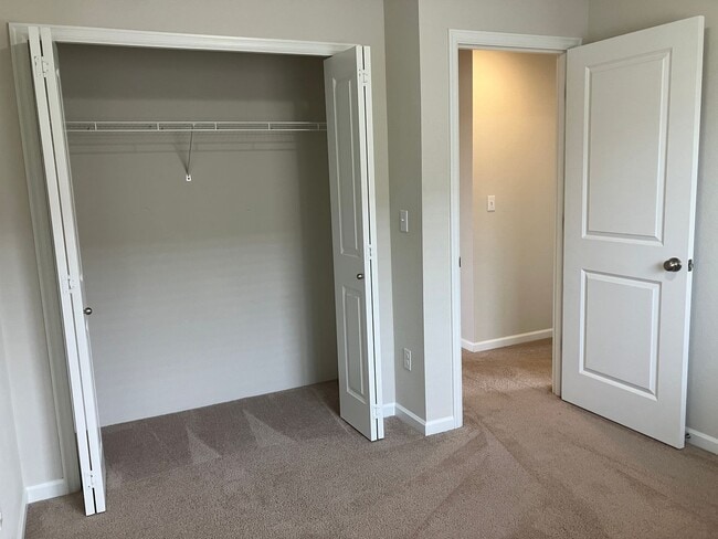 Building Photo - Beautiful Three Bedroom Home in North Salem
