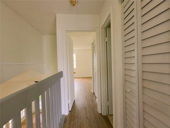 Building Photo - 11733 SW 117th Ct