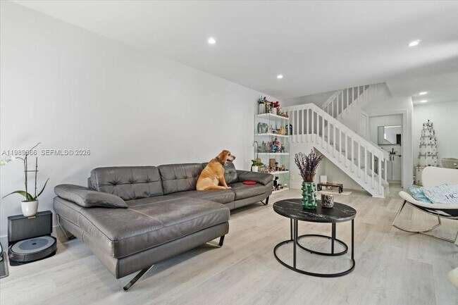 Building Photo - 3627 Cocoplum Cir