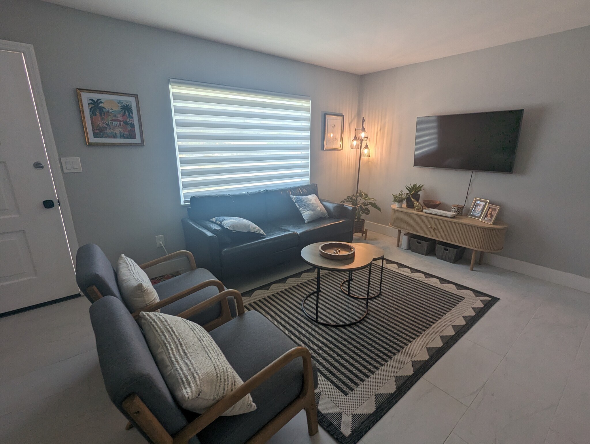 Living room - 2519 Amherst Ave