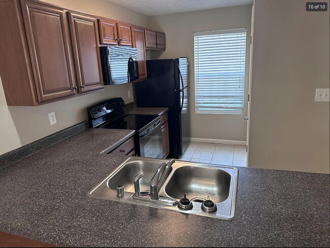 Building Photo - 6670 S Wilson Rd