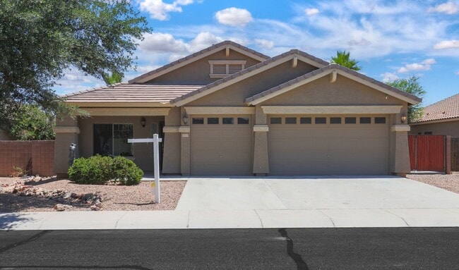 Primary Photo - 22121 Greenland Park Dr