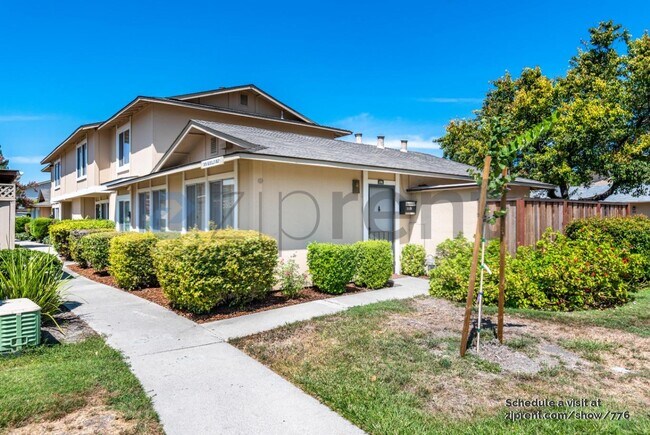 Building Photo - 370 Don Basillo Way