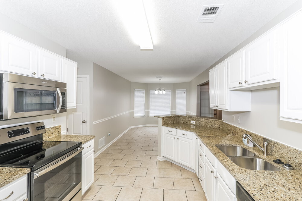 Building Photo - 995 Scofield Dr