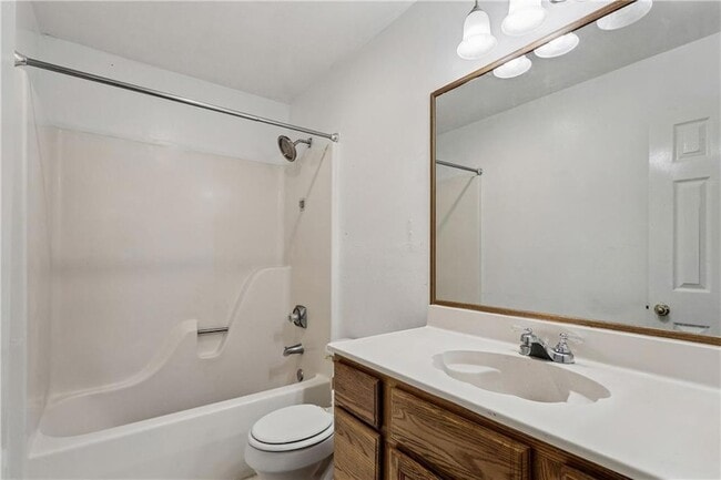 Building Photo - 1705 Kings Row