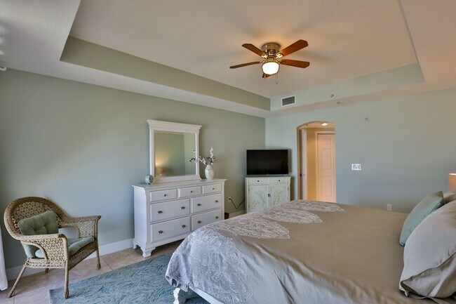 Building Photo - 3 Bedroom/ 2.5 Bath Oceanfront Condo, Blocks from Flagler Ave