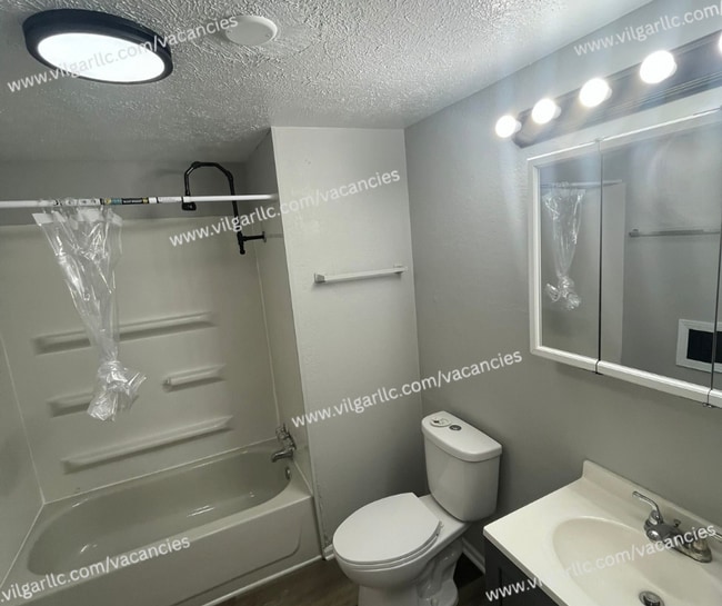 Building Photo - 11-11 McKinley Ave