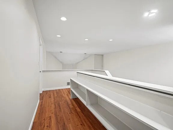 Building Photo - 7 Sanctuary Dr