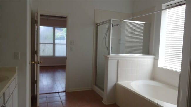 Building Photo - 4822 Schiller Park Ln