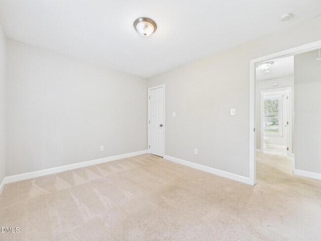 Building Photo - 3516 Casine Ct