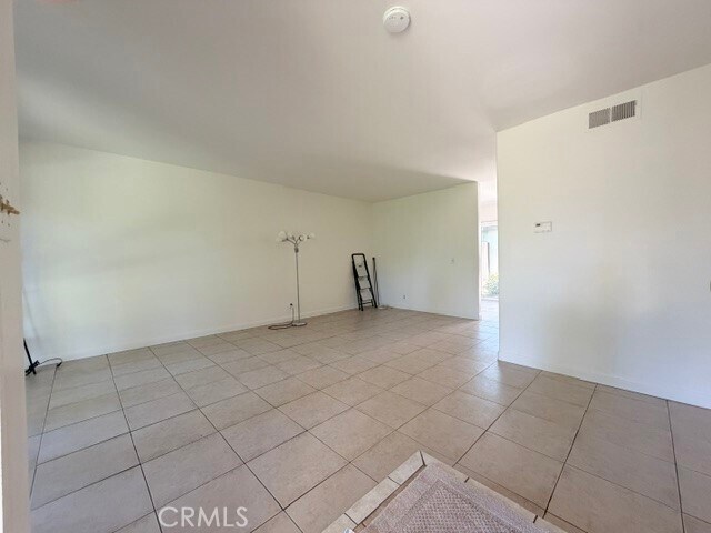 Building Photo - 775 Hampshire Ln