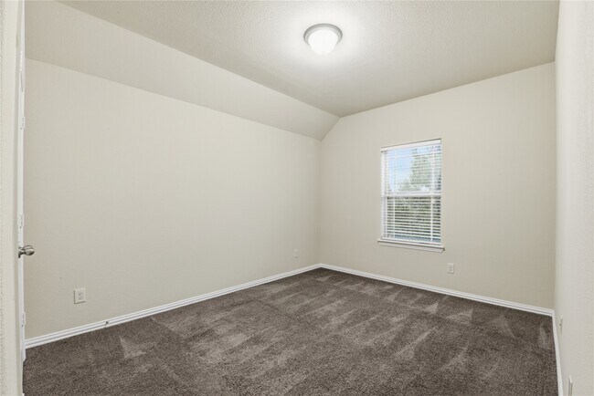 Building Photo - 4802 Taylor Drive