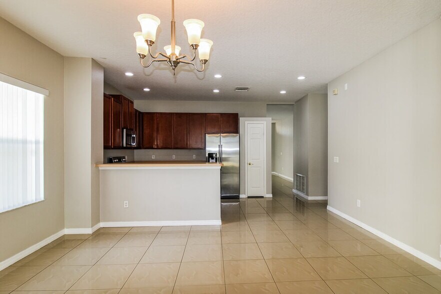 Building Photo - 4123 Beaumont Loop