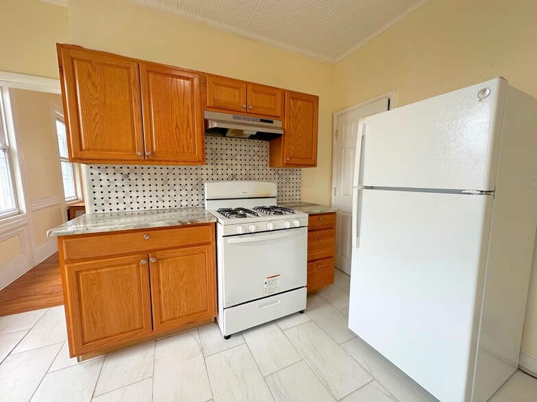 Stove and Fridge included. - 184 Knickerbocker Ave