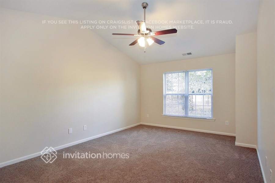 Building Photo - 416 Riverwalk Dr NW
