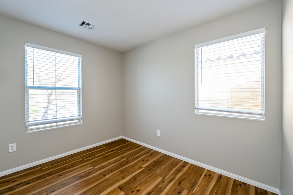 Building Photo - 5067 W Vacaville Ave