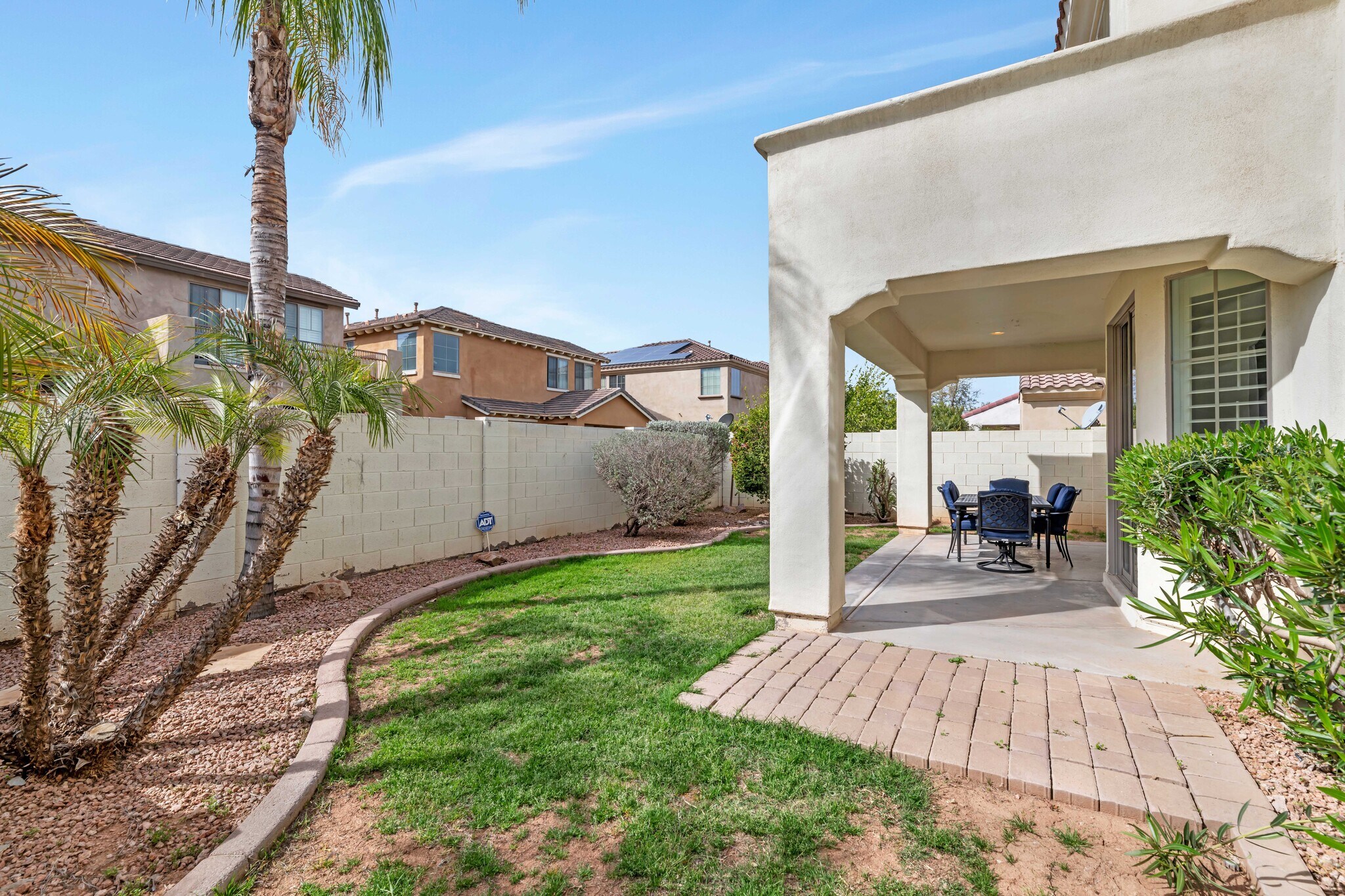 Building Photo - 3305 E Windsor Dr
