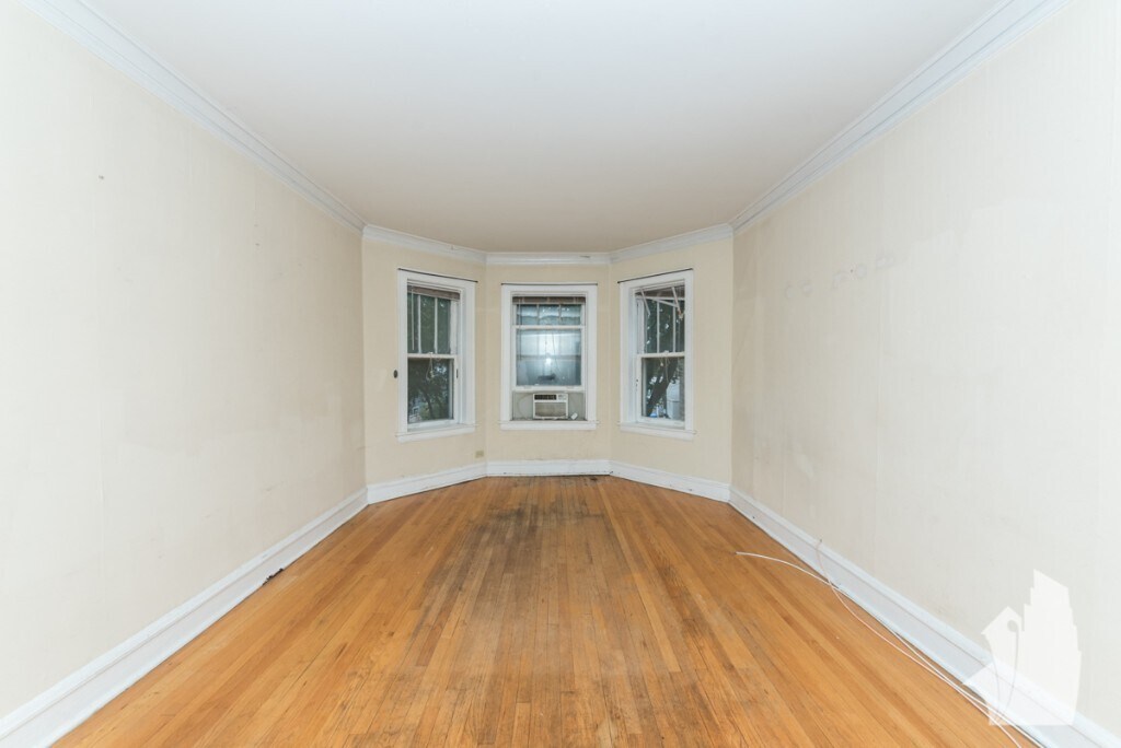Building Photo - 3701 N Hoyne Ave